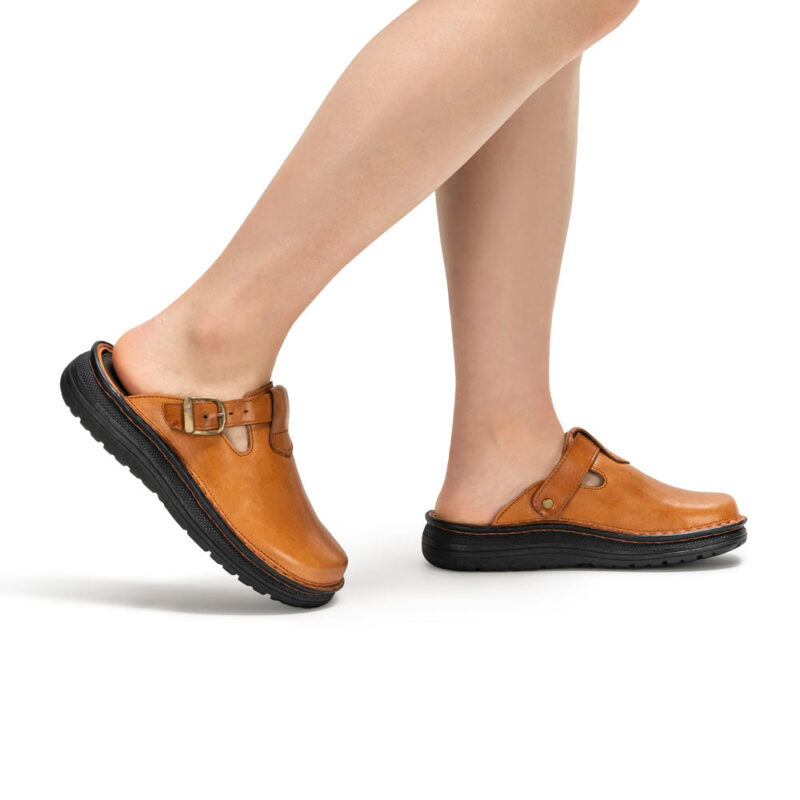 Pantica Honey Leather Clog-Toe Sandal - Image 2